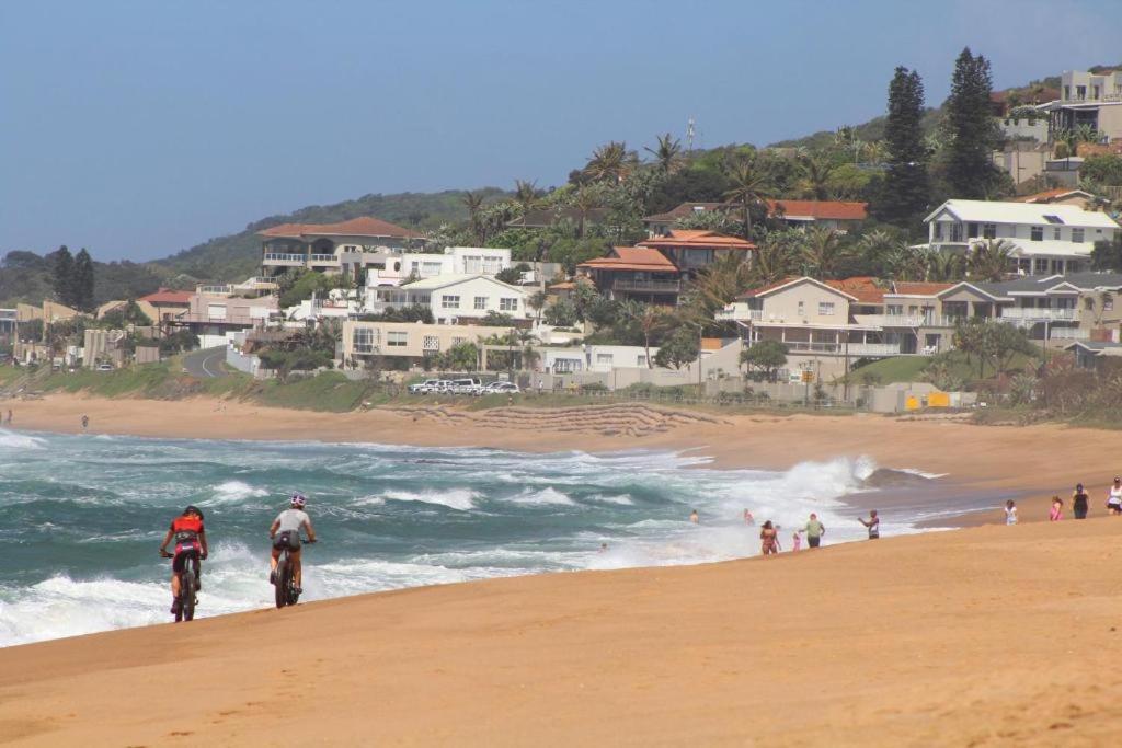 Umdloti Holiday Resort Apartment 514 - Amazing Breaker & Ocean Views エクステリア 写真